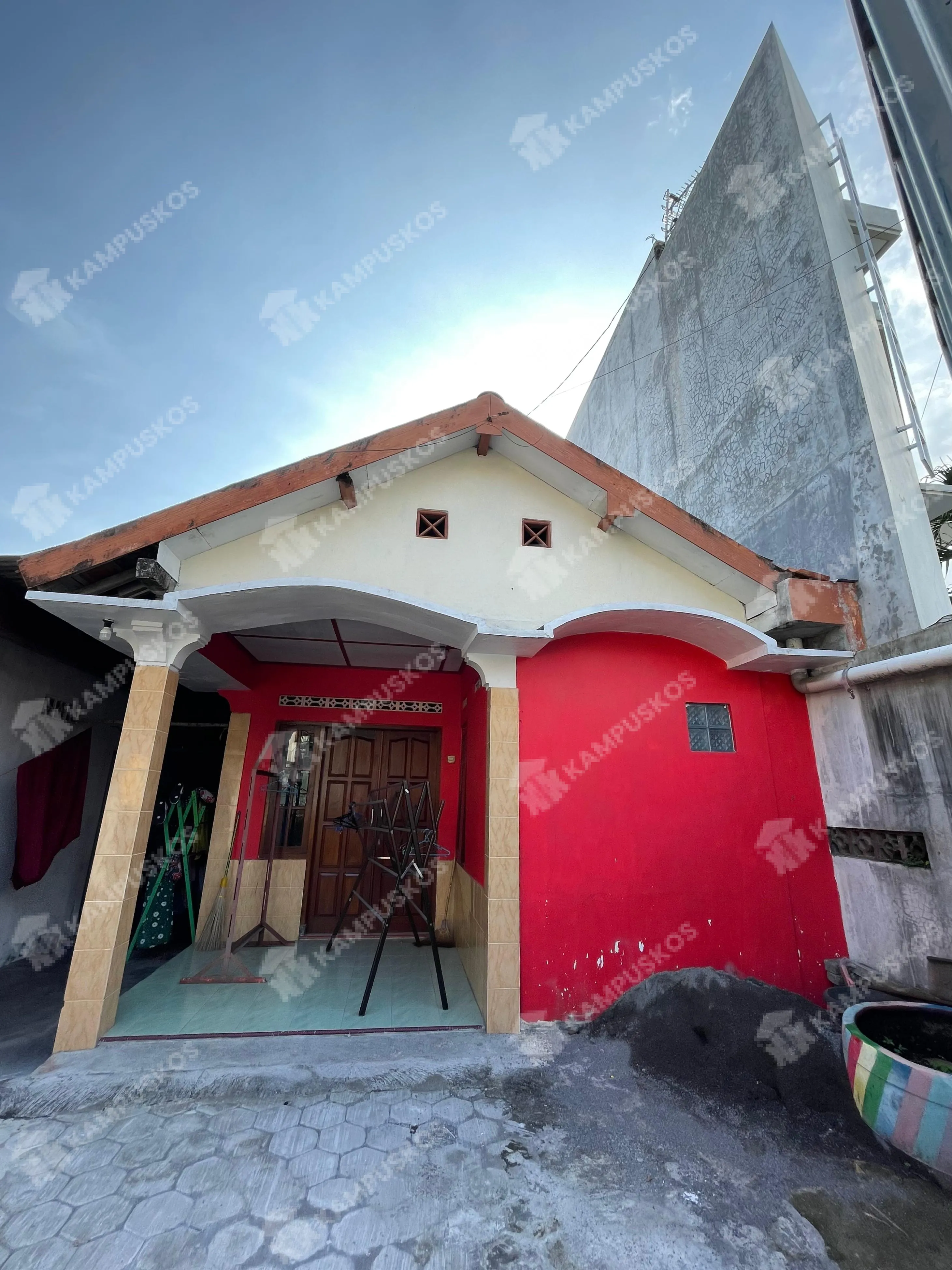 DIKONTRAKAN RUMAH 2 KAMAR AREA MONJALI UGM 2K01PG100625