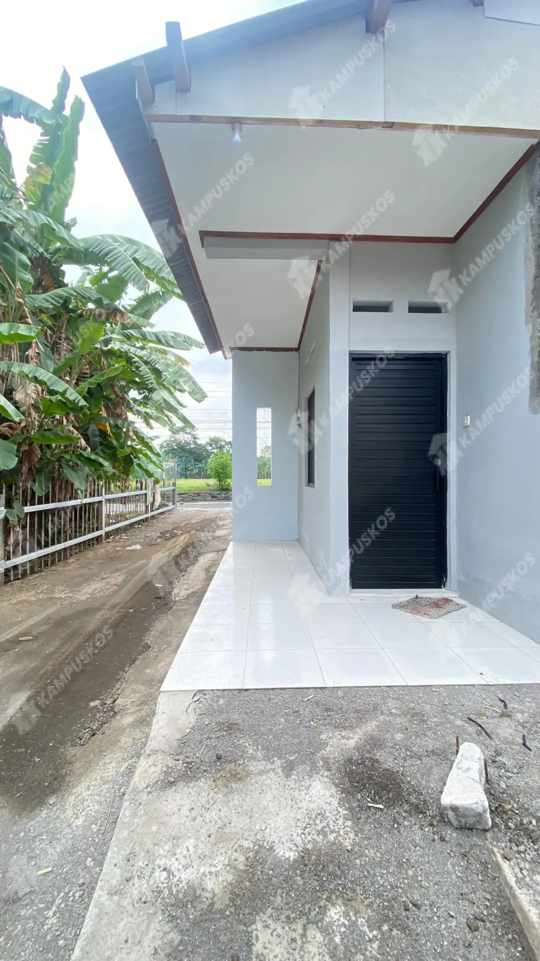 DIKONTRAKAN RUMAH 1 KAMAR AREA CONDONGCATUR  1K03AL031025