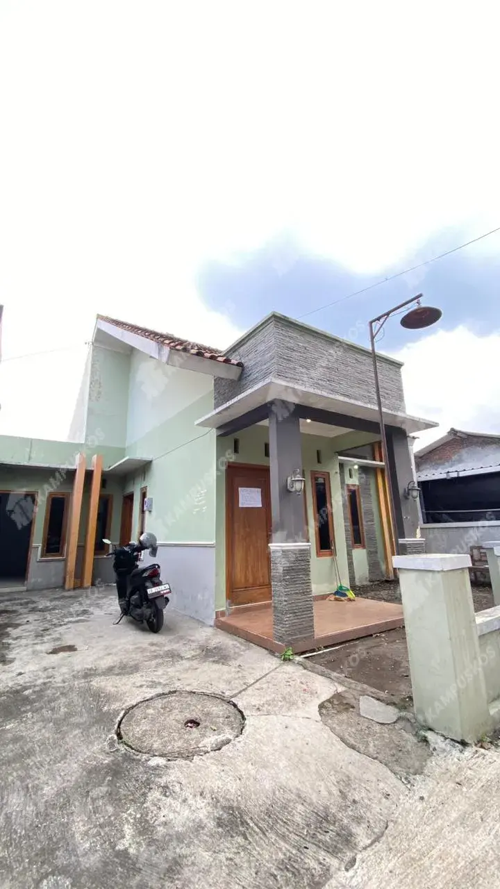 DIKONTRAKAN RUMAH 3 KAMAR AREA CONDONGCATUR 3K04AL071025