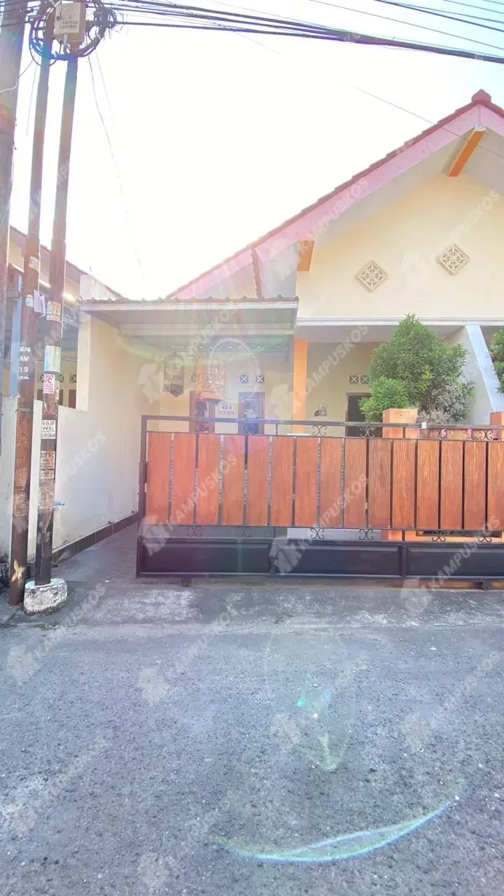 DIKONTRAKAN RUMAH 2 KAMAR  2K04AL111025