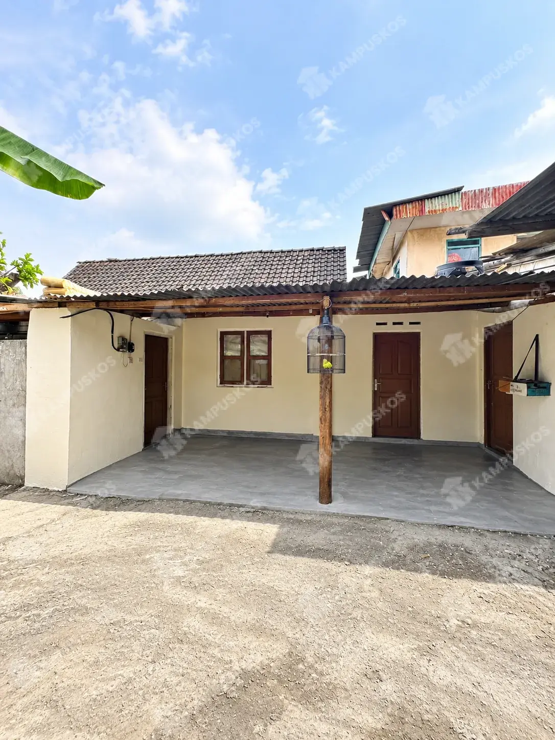 🏡FOR RENT LUAS 5 KAMAR  LOKASI UGM/UNY PUSAT KOTA (Murah meriah) * R122614015K 🏡