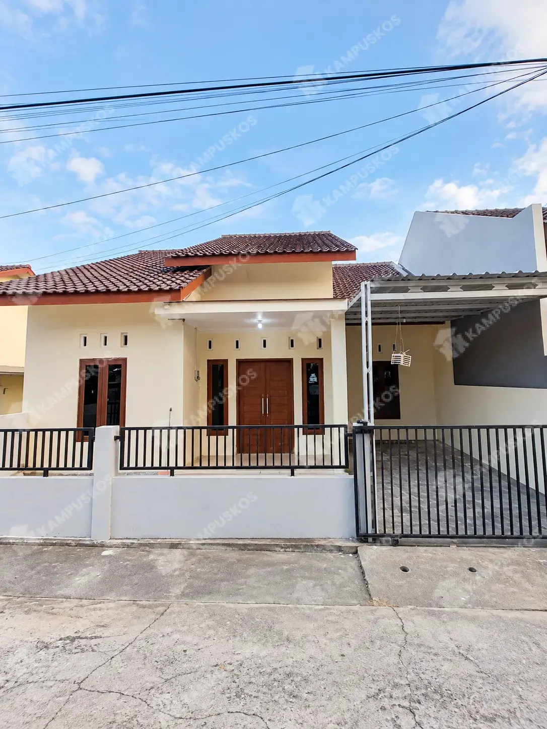 🏡DIKONTRAKAN RUMAH COZY 4 KAMAR STRATEGIS DAERAH MAGUWOHARJO  * TY122611034K 🏡
